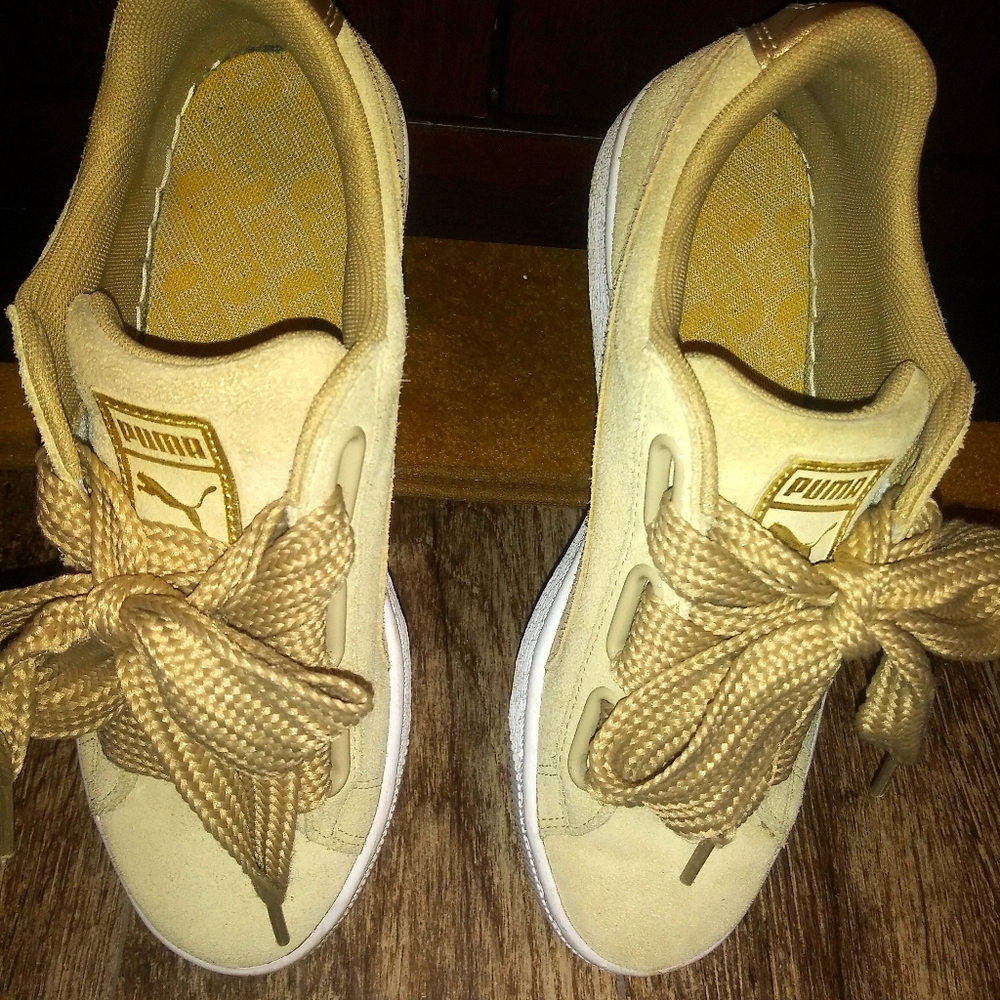 PUMA Suede/Tan Sneakers